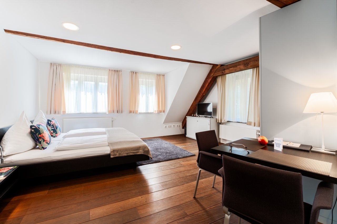 Professionelle Immobilienfotografie – helles Wohnzimmer